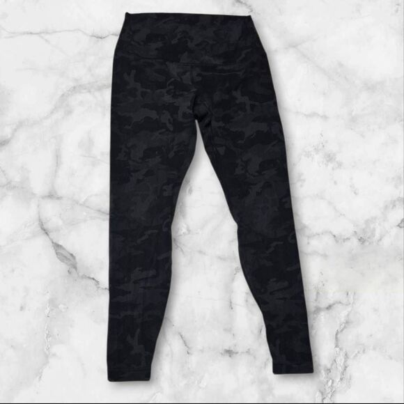 Lululemon Camo Aligns High Rise Size 10 - Picture 1 of 2